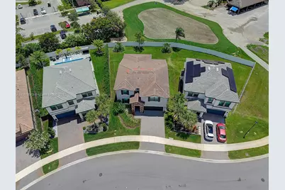 8036 NW 78th St, Tamarac, FL 33321 - Photo 44