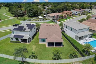 8036 NW 78th St, Tamarac, FL 33321 - Photo 46