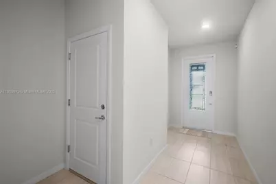 8036 NW 78th St, Tamarac, FL 33321 - Photo 6