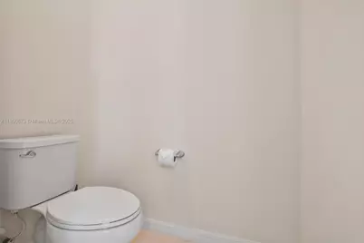 8036 NW 78th St, Tamarac, FL 33321 - Photo 24