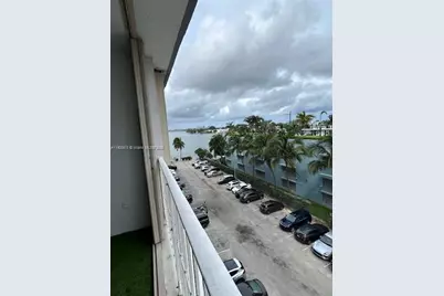 1865 79th St Cswy #5O, Miami Beach, FL 33141 - Photo 16
