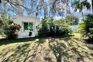 2626 Garfield St, Hollywood, FL 33020 - Photo 18
