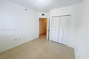 9340 Fontainebleau Blvd, Miami, FL 33172 - Photo 22