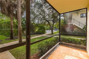 409 Lakeview Dr, Weston, FL 33326 - Photo 26