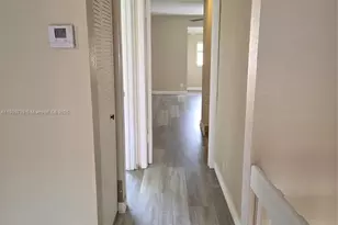 8218 NW 8th Pl, Plantation, FL 33324 - Photo 8