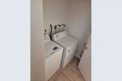 8218 NW 8th Pl #2, Plantation, FL 33324 - Photo 16