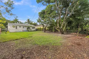 69 NE 115th St, Miami, FL 33161 - Photo 6