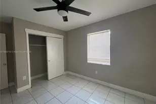 241 NW 32nd St, Miami, FL 33127 - Photo 12