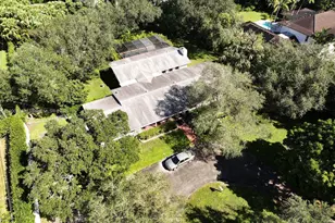 5345 SW 84th St, Miami, FL 33143 - Photo 8