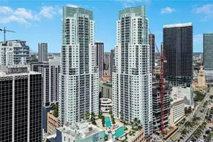 253 NE 2nd St, Miami, FL 33132 - Photo 28