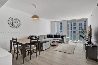 253 NE 2nd St #1706, Miami, FL 33132 - Photo 2