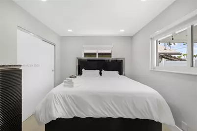 1104 N 13th Ter, Hollywood, FL 33019 - Photo 38