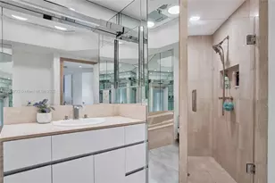 3000 Island Blvd, Aventura, FL 33160 - Photo 46