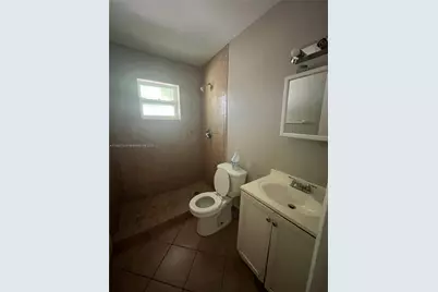241 NW 32nd St, Miami, FL 33127 - Photo 10