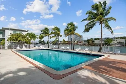 7207 Bay Dr #19, Miami Beach, FL 33141 - Photo 2