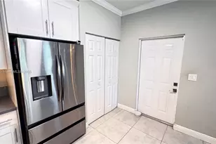 280 NE 35th St, Oakland Park, FL 33334 - Photo 30