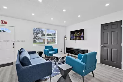 7471 Hope St, Hollywood, FL 33024 - Photo 2