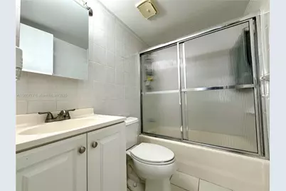 5201 NW 7th St #212, Miami, FL 33126 - Photo 32