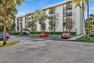 2701 Riverside Dr, Coral Springs, FL 33065 - Photo 18