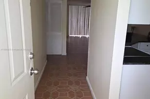 117 Lake Emerald Dr, Oakland Park, FL 33309 - Photo 16