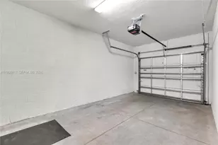 4810 Eucalyptus Dr, Hollywood, FL 33021 - Photo 14