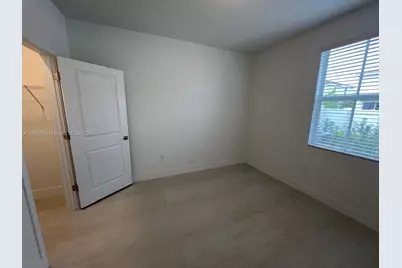 136 SW 170th Ave, Pembroke Pines, FL 33027 - Photo 16