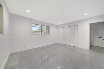 840 NE 182nd St, North Miami Beach, FL 33162 - Photo 26