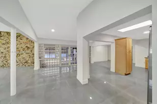 840 NE 182nd St, North Miami Beach, FL 33162 - Photo 8