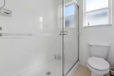 15736 NW 11th St, Pembroke Pines, FL 33028 - Photo 14