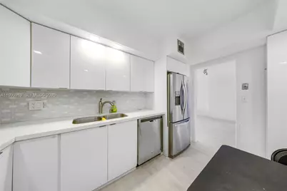 400 Kings Point Dr #1416, Sunny Isles Beach, FL 33160 - Photo 1