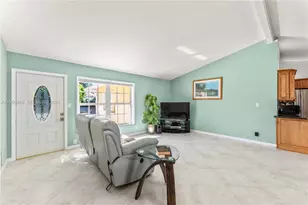 1625 SW 5th Ct, Fort Lauderdale, FL 33312 - Photo 6