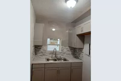 1918 NW 82nd St #0, Miami, FL 33147 - Photo 4