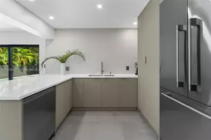 1001 NE 84th St, Miami, FL 33138 - Photo 20