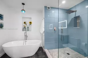 11111 Biscayne Blvd, Miami, FL 33181 - Photo 16