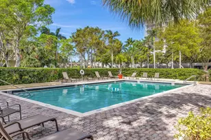 11111 Biscayne Blvd, Miami, FL 33181 - Photo 28