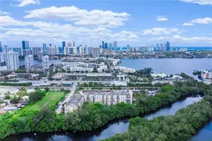 17890 W Dixie Hwy, North Miami Beach, FL 33160 - Photo 6