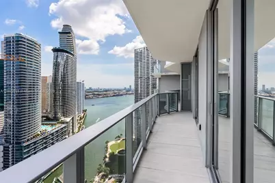 77 SE 5th Street #2806, Miami, FL 33131 - Photo 1