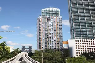 31 SE 6th St, Miami, FL 33131 - Photo 16