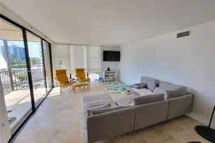 20379 W Country Club Dr, Aventura, FL 33180 - Photo 1