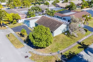 2180 NW 107th Ave, Sunrise, FL 33322 - Photo 32