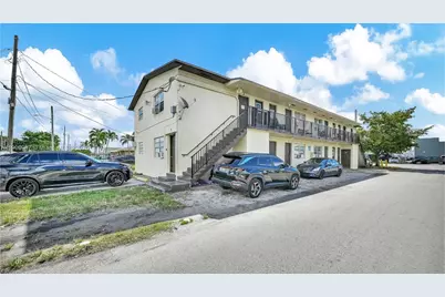 324 NW 3rd St, Hallandale Beach, FL 33009 - Photo 2