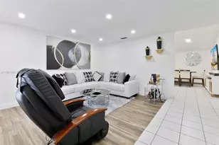 11145 NW 27th St, Sunrise, FL 33322 - Photo 2