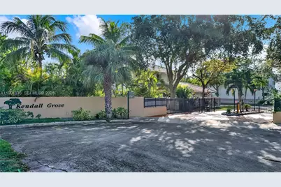 10825 SW 91st Ln, Miami, FL 33176 - Photo 44