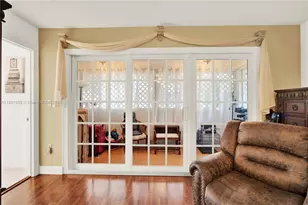 10825 SW 91st Ln, Miami, FL 33176 - Photo 28