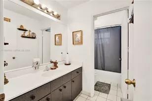 10825 SW 91st Ln, Miami, FL 33176 - Photo 18