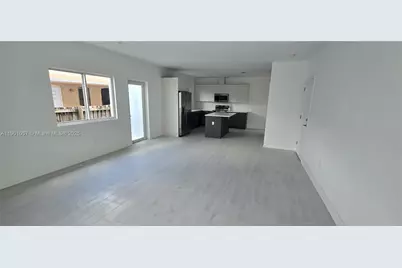 6820 NW 6th Ct, Miami, FL 33150 - Photo 2