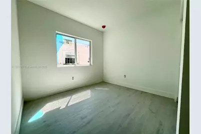 6820 NW 6th Ct, Miami, FL 33150 - Photo 8