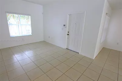 1079 SW 143rd Ave #1204, Pembroke Pines, FL 33027 - Photo 2