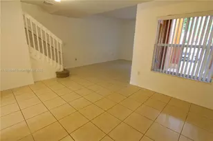 1079 SW 143rd Ave, Pembroke Pines, FL 33027 - Photo 4