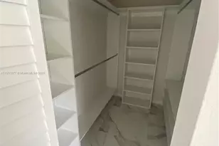 10425 NW 7th St, Pembroke Pines, FL 33026 - Photo 4